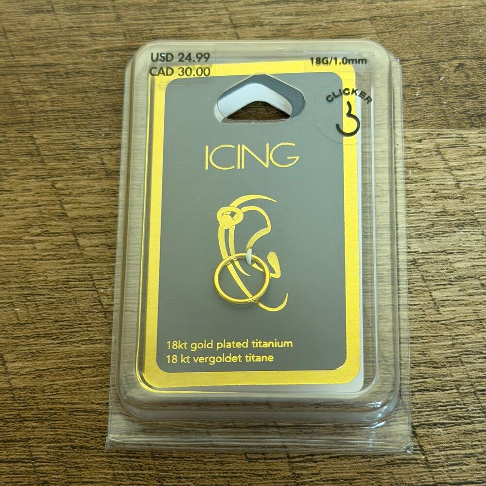 Icing 18G 1.0mm 18kt gold-plated titanium clicker cartilage earring body jewelry